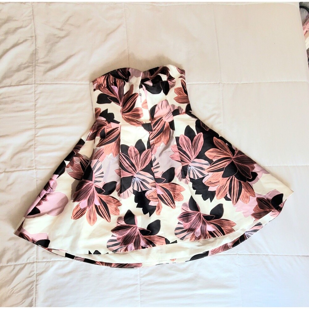 Keepsake The Label Divide Strapless Mini Dress NWT Medium Floral Pink